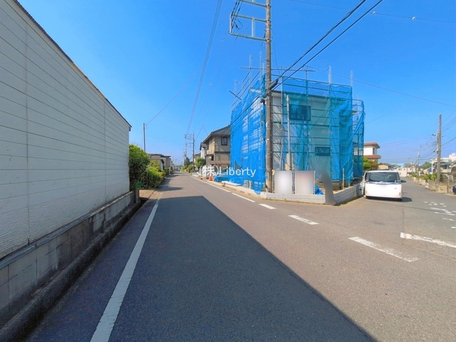 取手市戸頭18期　新築戸建の前面道路含む現地写真