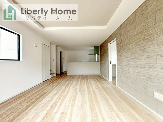 取手市戸頭18期　新築戸建の居間・リビング