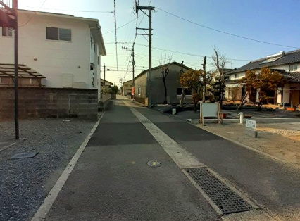 熊本市南区合志２丁目の売地の前面道路含む現地写真