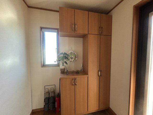 前橋市女屋町76-5の玄関