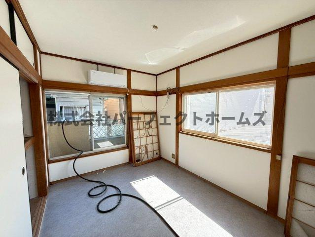 津田東町2丁目戸建　賃貸の洋室|使い勝手のいい洋室です
