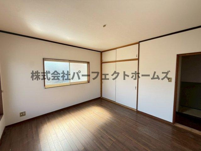 津田東町2丁目戸建　賃貸の洋室|コンパクトで使いやすい洋室です