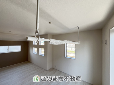 【内装】 | WOODIE　久喜市青毛3丁目　1号棟 | 雨の日や花粉の時期にあると嬉しい室内物干し金物♪
