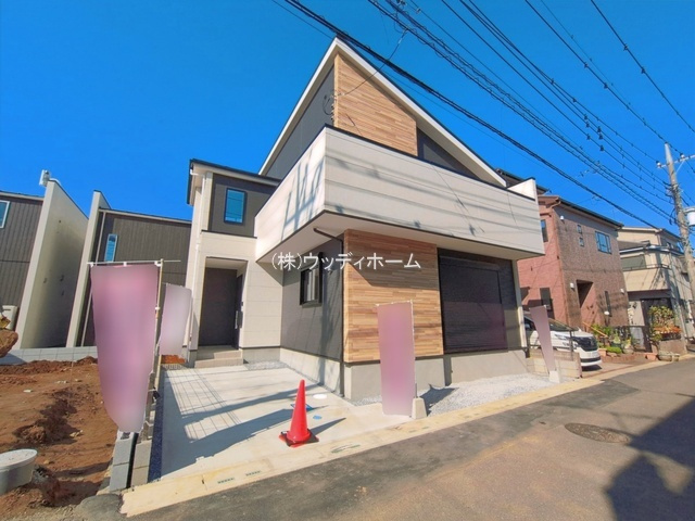 越谷市大沢14期　新築一戸建ての外観