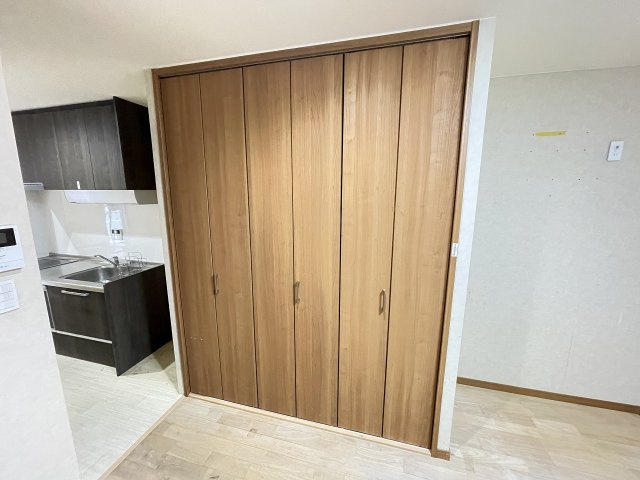 中務町の玄関
