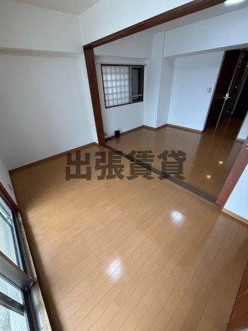 仲介手数料0円！！グランデュール東桜の居間・リビング