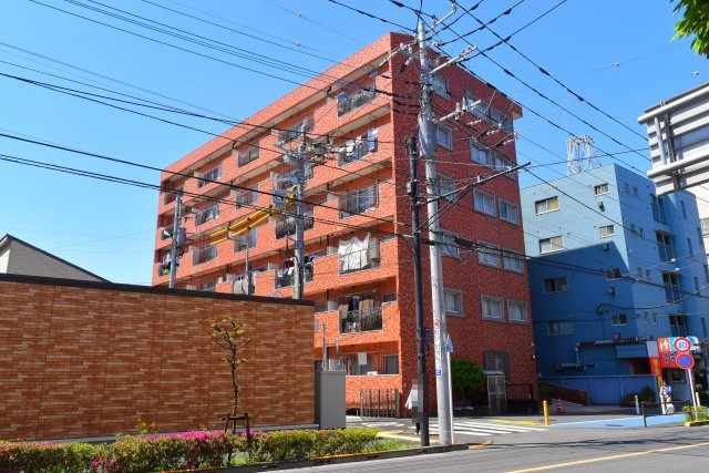 調布市小島町３丁目の中古マンションの外観