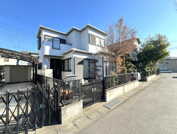 伊勢崎市 長沼町（剛志駅） 2階建 ４ＬＤＫの前面道路含む現地写真