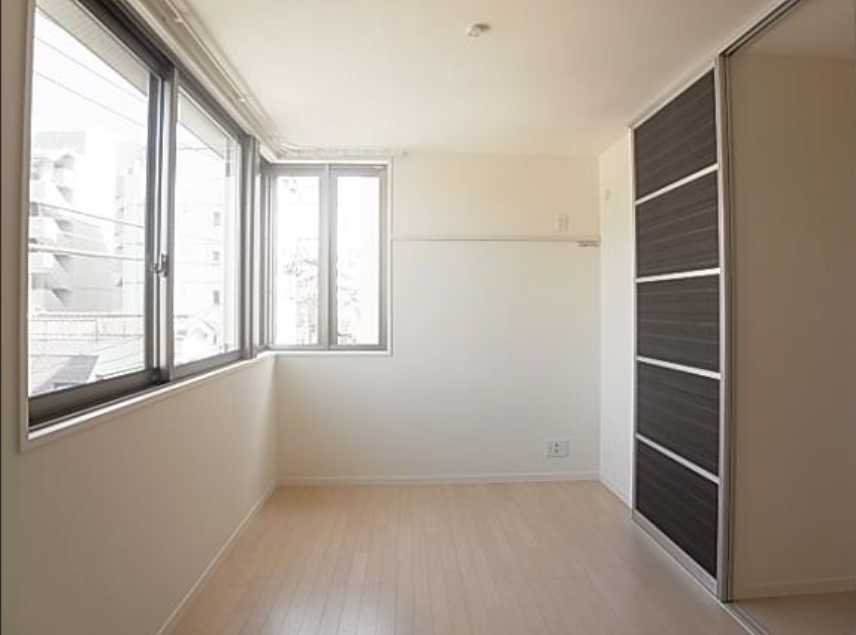 フェアレディ　南東角部屋　エアコン全室　高遮音床システムの内装