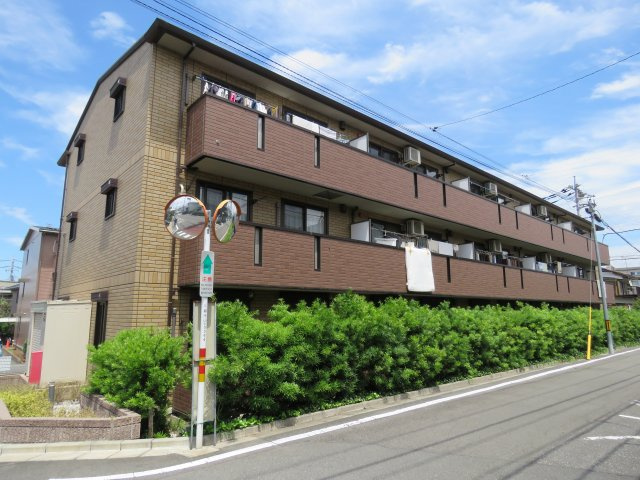 フェニックス小仙波C棟の外観