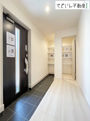 【玄関】 | Livele Garden.S上里町七本木 第6　【平屋】新築住宅 | ≪5号棟≫
現地(2026年7月撮影)