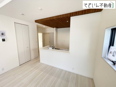 【居間・リビング】 | Livele Garden.S上里町七本木 第6　【平屋】新築住宅 | ≪5号棟≫
現地(2026年7月撮影)