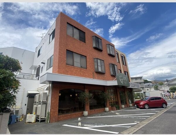 植田西店舗