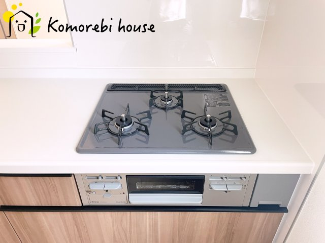 上尾市瓦葺　第1期　新築一戸建て　リナージュ　01のキッチン|キッチンでお料理をお楽しみください