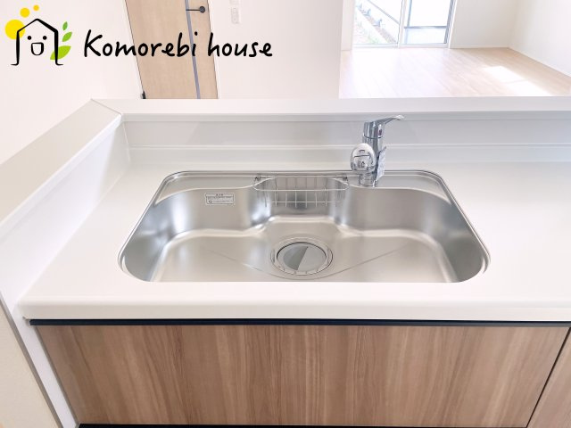 上尾市瓦葺　第1期　新築一戸建て　リナージュ　01のキッチン|キッチンです