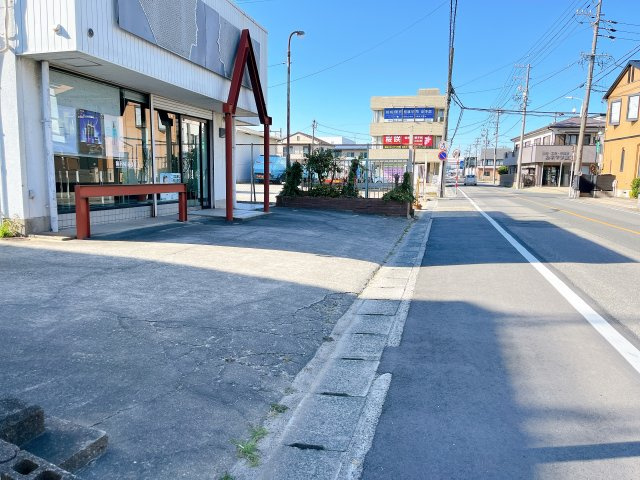共栄町８丁目店舗の駐車場