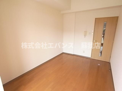 【寝室】 | プリマヴェーラ問屋町 | ゆとりの広さです