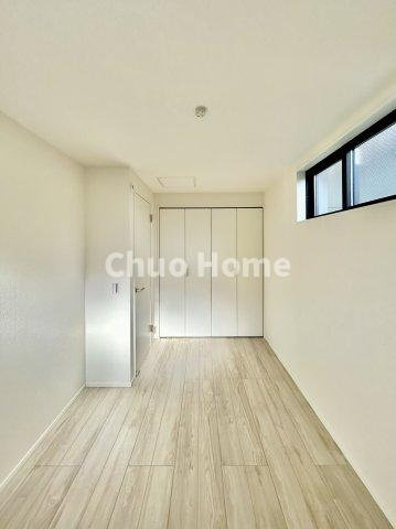 江戸川区南葛西2丁目新築分譲住宅の子供部屋|【子供部屋】お子様を持つ家庭の約6割が「家族や子どものため」に購入を希望。入学後の転校を避け、広い空間でのびのび育てたいなどの親心が、家探しのきっかけになっているようです。