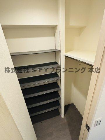 仲介手数料０円！アースグランデ泉の収納