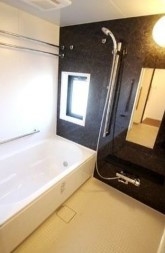 【浴室】 | ラティエラ中野 | 追い焚き機能、浴室乾燥機付きバス。