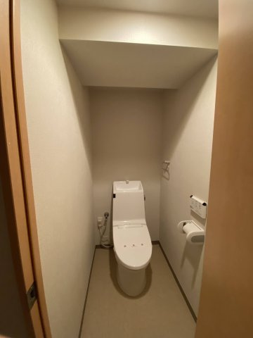 シェリーヒルズ横浜のトイレ|清潔感のあるトイレです