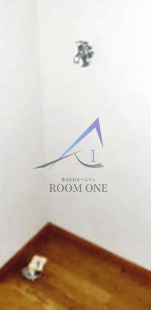 ウルマハイツの設備|洗濯機置き場です。