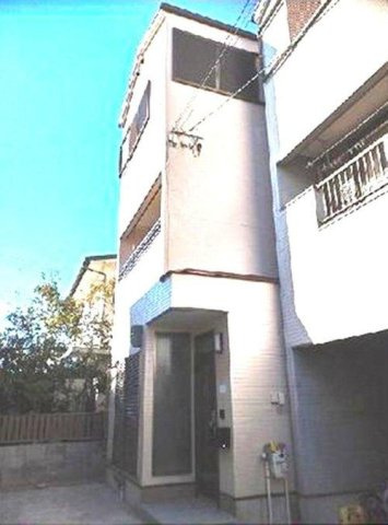 堀切町　の外観|阪神線香枦園駅が徒歩9分。将来のお子様の通学も視野に入れると各方面アクセスがいい住居は日々の生活を助けてくれますね。
