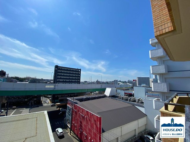 上社ダイアパレス第2　名東区上社2丁目の展望|7階バルコニーからの景色は遠くまで見渡せます。