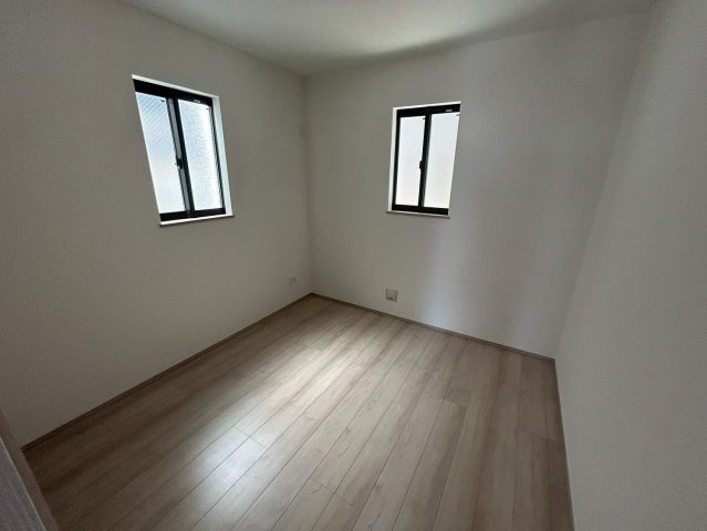 大阪市鶴見区中茶屋1丁目　A号棟の洋室