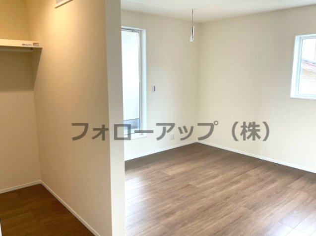リーブルガーデン北九州市小倉南区長行西第五の洋室|ゆったりした洋室です