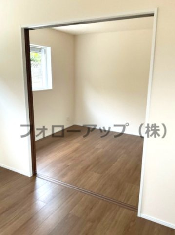 リーブルガーデン北九州市小倉南区長行西第五の洋室|使い勝手のいい洋室です