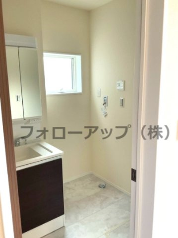 リーブルガーデン北九州市小倉南区長行西第五の独立洗面台|独立洗面台で身支度をすべて済ませてしまいましょう
