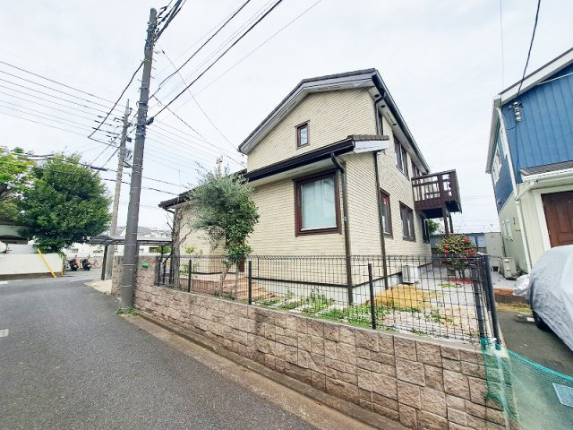 【外観】 | 西東京市泉町5丁目　中古一戸建住宅　(保谷店) | スーパーやコンビニが徒歩10分以内にありお買い物も便利。
