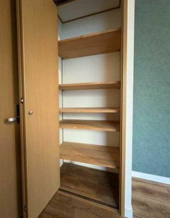 Palcon三軒茶屋　陽当たり良好　礼金０　ファミリー向けの収納