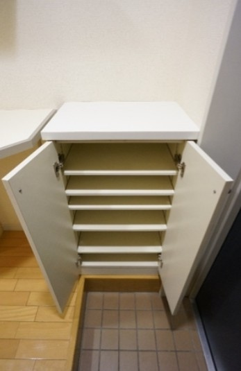 チェスターハウス目白の収納