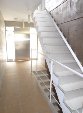 チェスターハウス目白のロビー