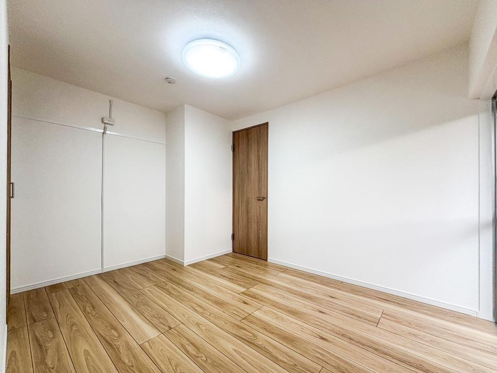 調布市染地３丁目の中古マンションの洋室