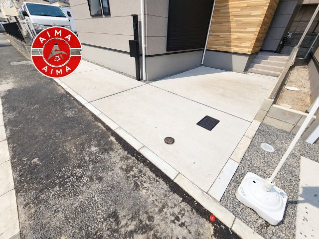 福岡市東区原田4丁目第3-3棟（1号棟）　の外観|広々した駐車場になります。