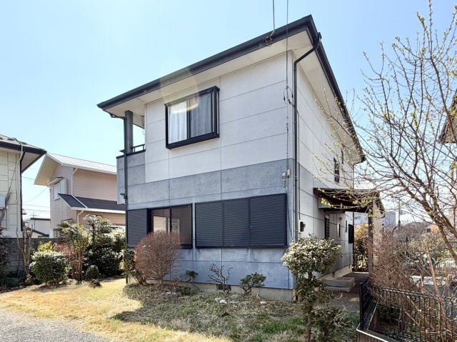 【中古戸建】高崎市上大類町の外観|■外観｜ここから始まる「日常」はご家族にとってかけがえのない時間となります。少しでも豊かに、快適に。