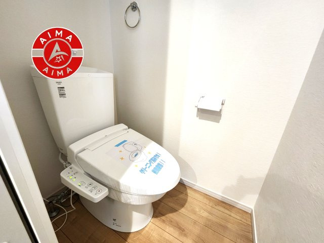 福岡市東区原田4丁目第3-3棟（3号棟）　のトイレ|温水洗浄便座を完備しております。2ヶ所にトイレがあるのは朝の慌ただしい時間も安心です。