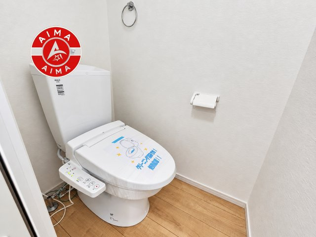 福岡市東区原田4丁目第3-3棟（3号棟）　のトイレ|温水洗浄便座を完備しております。2ヶ所にトイレがあるのは朝の慌ただしい時間も安心です。