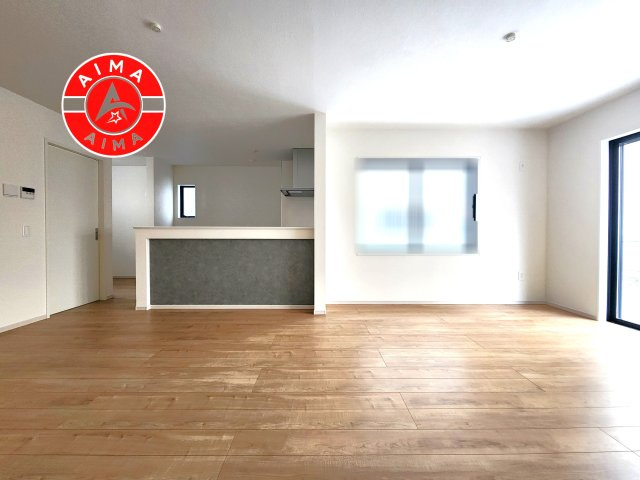 福岡市東区原田4丁目第3-3棟（3号棟）　の居間・リビング|多くの時間を過すことになるリビングだからこそ、いつも穏やかな空間・解放感が味わえ毎日が充実します。
