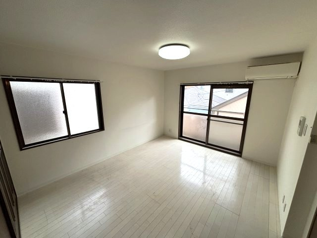 ラムール春日野道の寝室