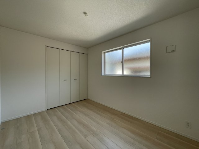 長崎市磯道町第1の洋室