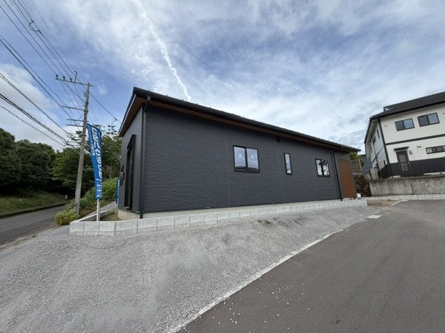 都城市五十町の新築一戸建の外観