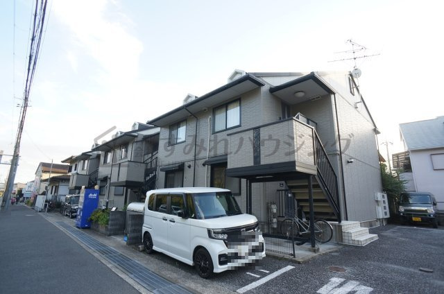 ネオフォレスト昆陽池の外観