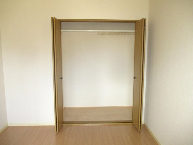グリーンヒルズＢ棟の収納