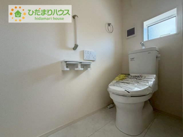 郡山市安積町南長久保1丁目　新築戸建　１号棟のトイレ|温水洗浄便座ついてます(^^♪