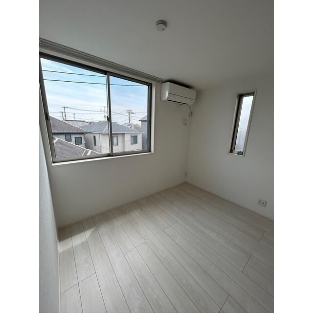 市川市稲荷木２丁目の一戸建ての収納