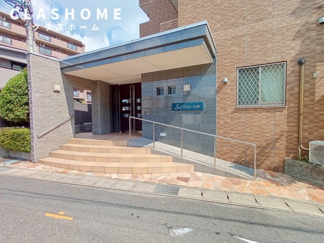 サプリーム大府　　刈谷市近郊の賃貸はクラスホーム刈谷店のエントランス